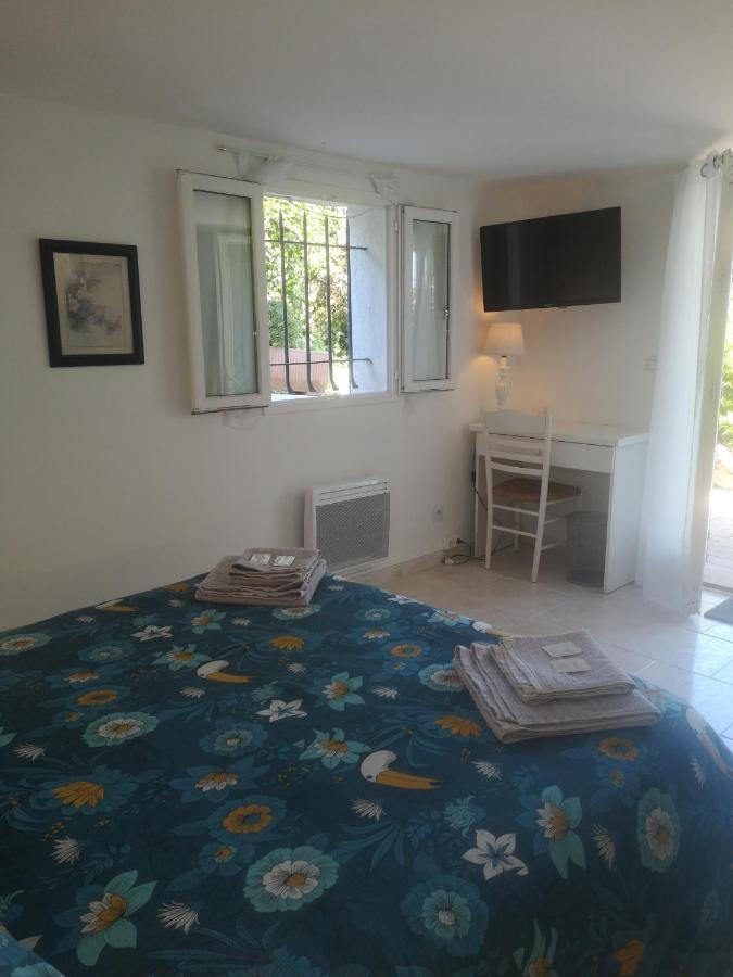 Chambres d'Hôtes Le Mas du Bijou Bleu Puget-sur Argens Extérieur photo
