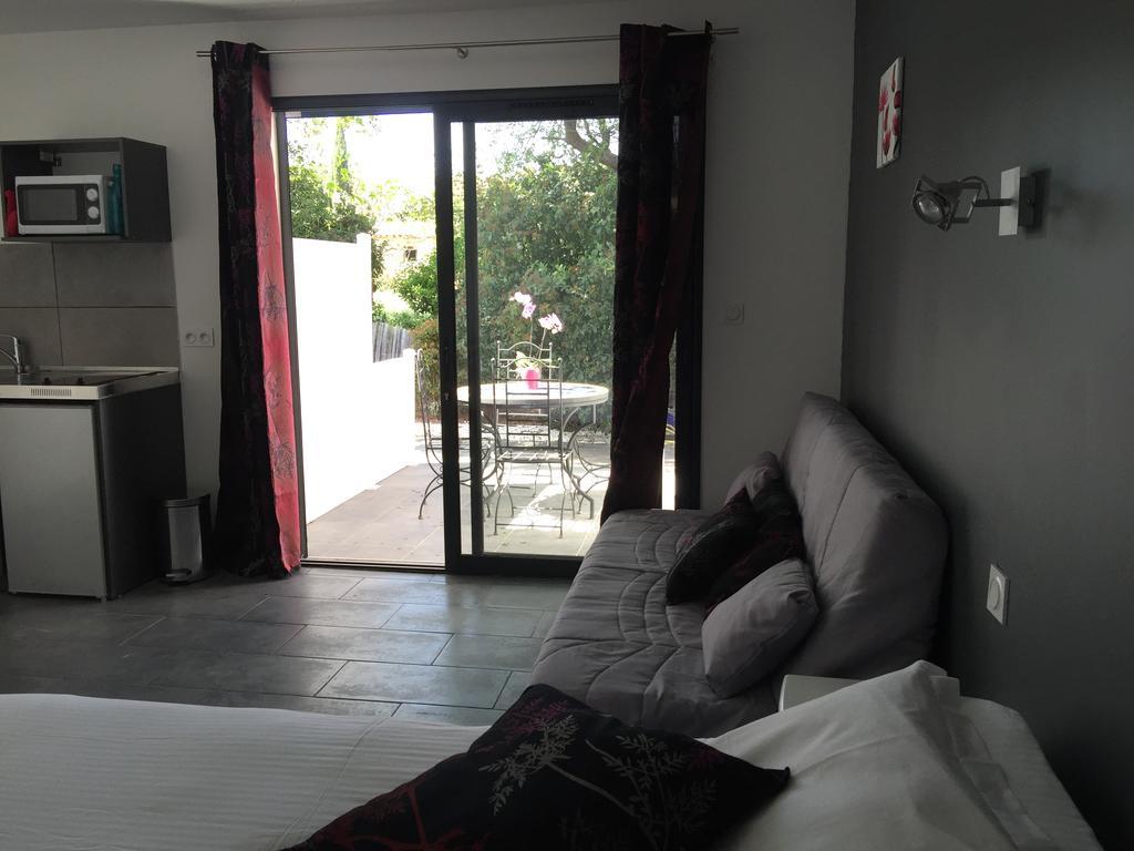 Chambres d'Hôtes Le Mas du Bijou Bleu Puget-sur Argens Extérieur photo