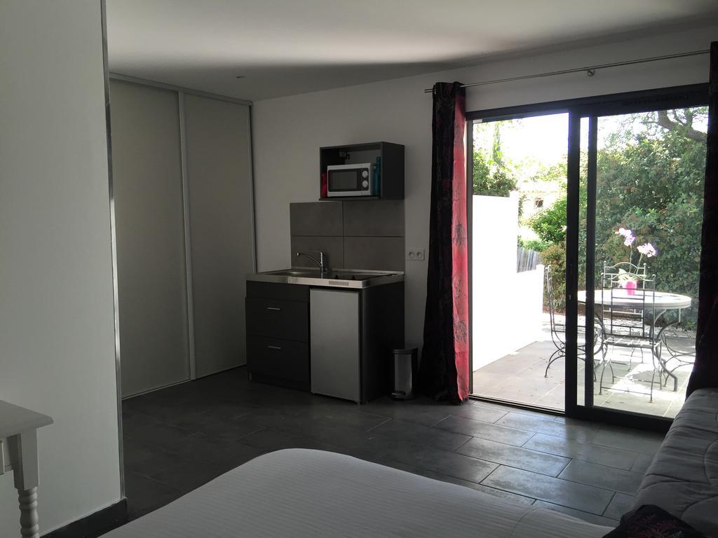 Chambres d'Hôtes Le Mas du Bijou Bleu Puget-sur Argens Extérieur photo