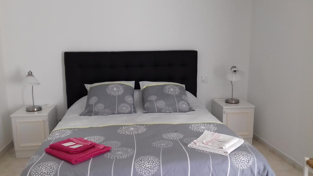 Chambres d'Hôtes Le Mas du Bijou Bleu Puget-sur Argens Extérieur photo